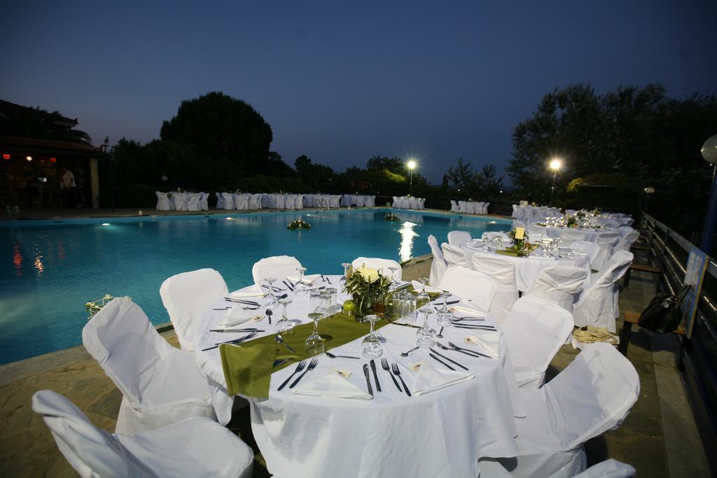 Hotel Pela Skala Kallonis Exteriér fotografie