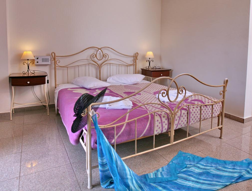 Hotel Pela Skala Kallonis Exteriér fotografie
