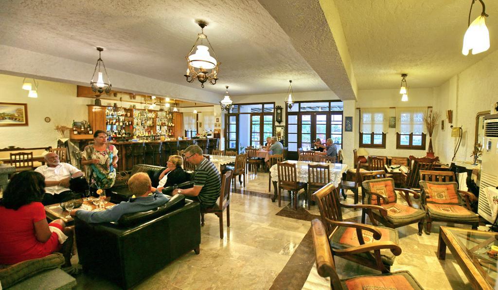 Hotel Pela Skala Kallonis Exteriér fotografie