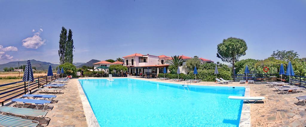 Hotel Pela Skala Kallonis Exteriér fotografie
